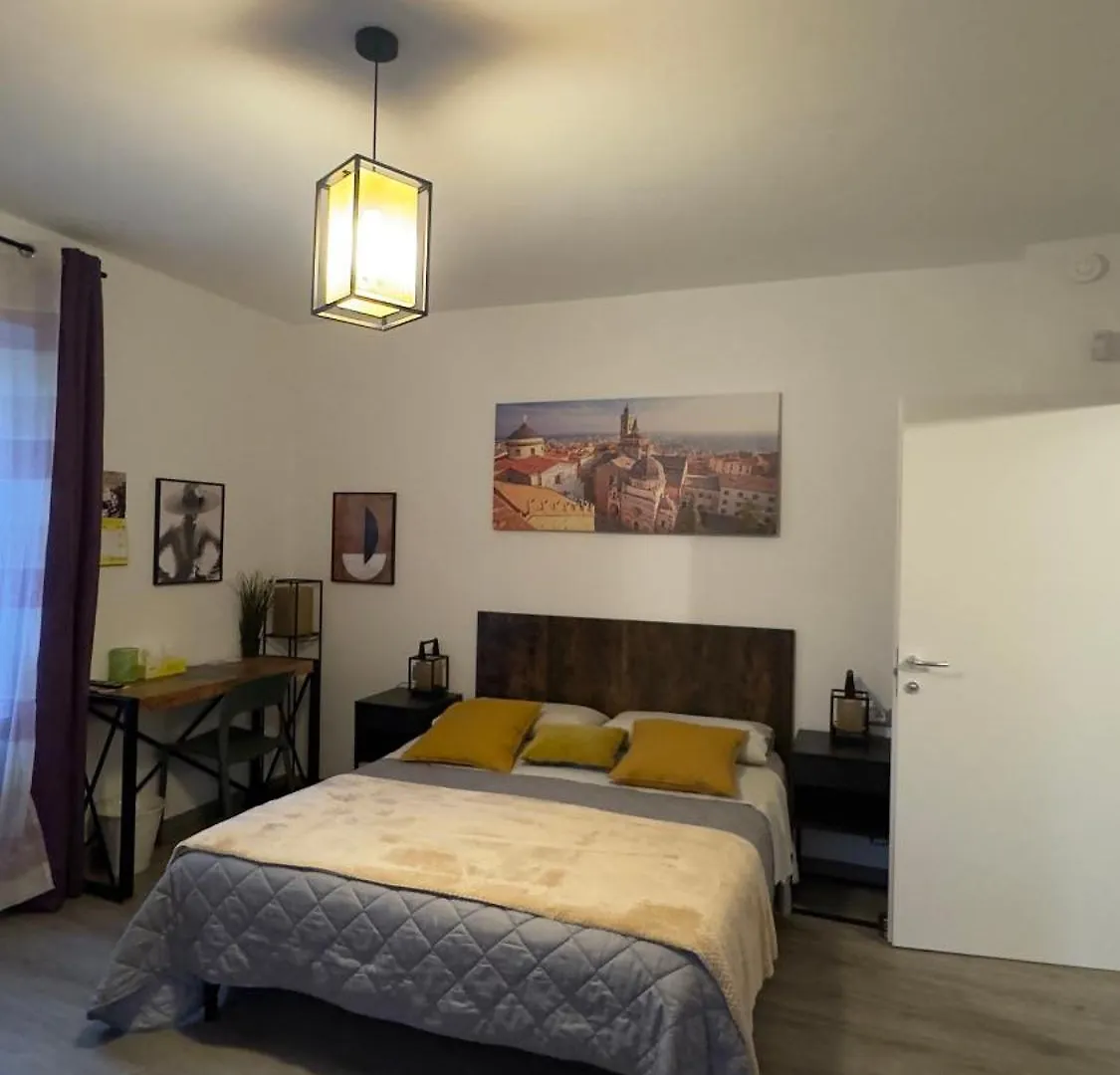 Smart Silver Apartment Central Bérgamo